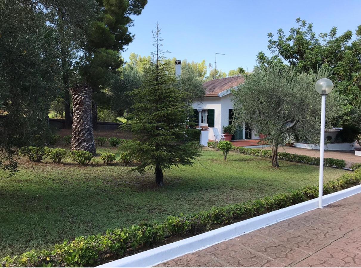 Villa Il Carrubo - Basilicata Pisticci Exterior photo